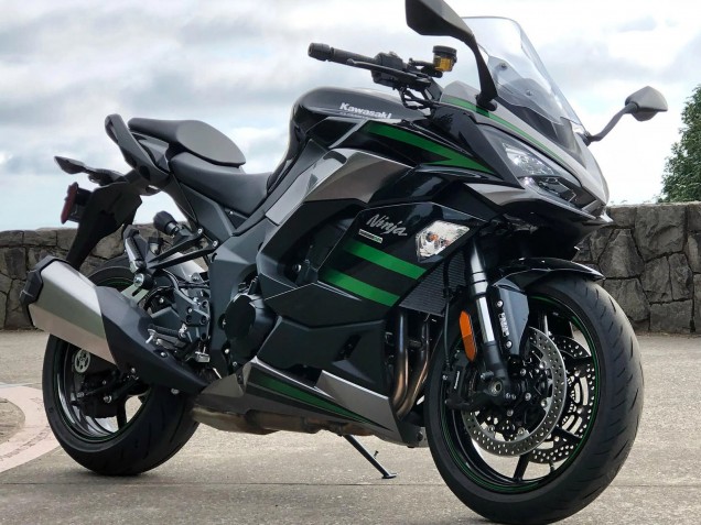 2020-2025 Kawasaki Z1000SX Motorcycle Fairings - Black with Green Lines Ninja
